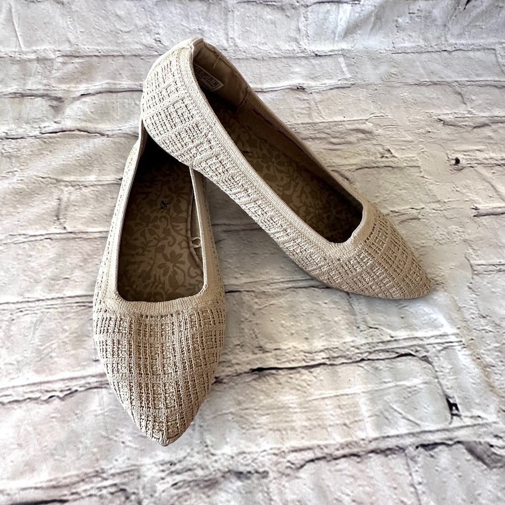Skechers Neutral Textured Knit Skimmers Flats - Picture 6 of 7
